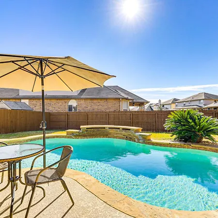 5 Mi To Randolph Afb Spacious Cibolo Haven!
